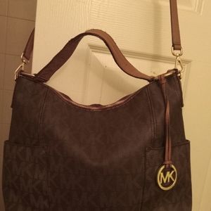 *SOLD**MICHAEL KORS   PURSE